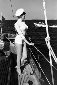 Winnie off the coast of Cannes, 1975 from the series White Women © Helmut Newton Estate